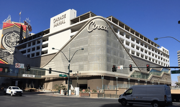 Tarifa de estacionamiento de Circa Resort & Casino Las Vegas 2023, valet parking y garaje Mahal Map